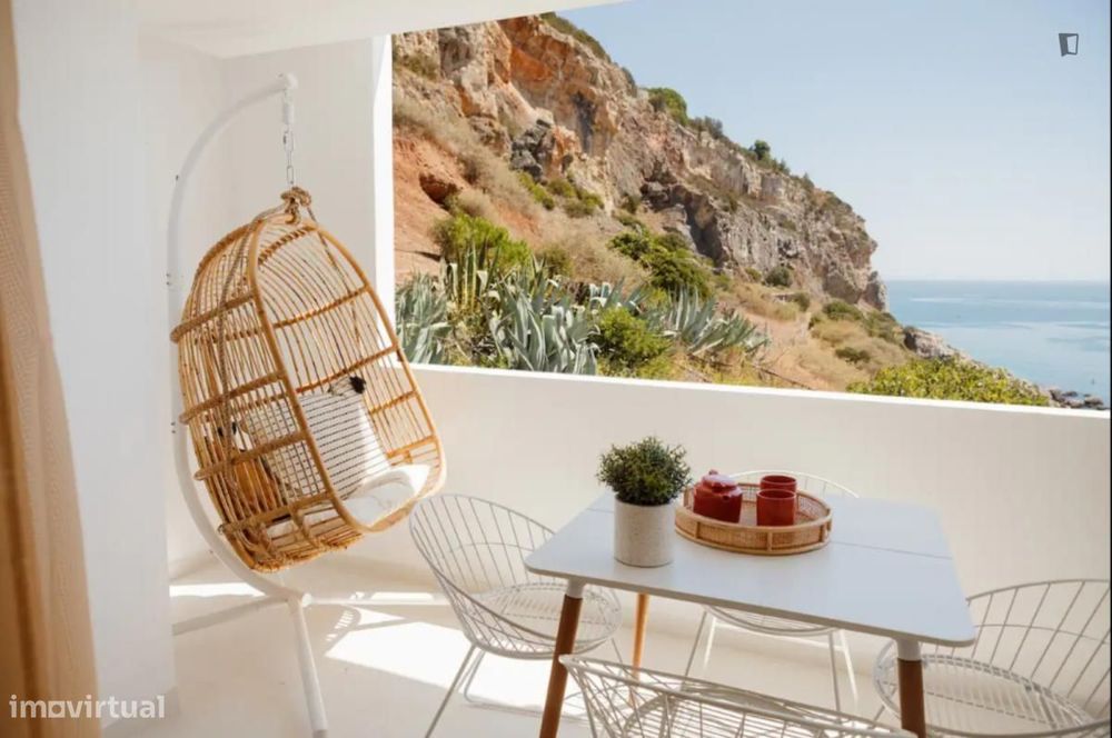 Estúdio - localizado em Setubal