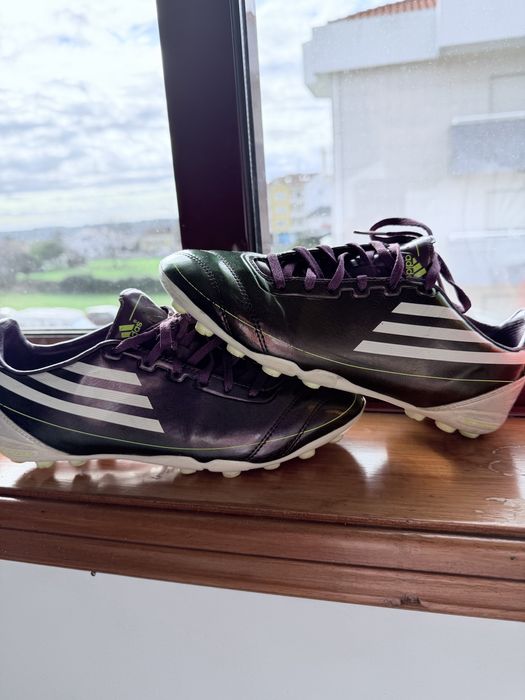 Chuteiras nike e adidas 37,5