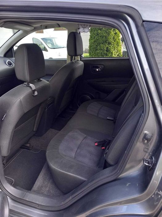 Nissan Qashqai J10