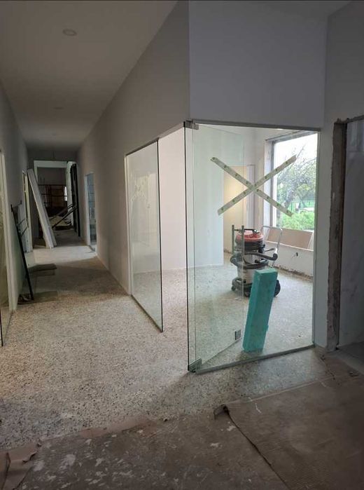 Arrenda-se espaços comerciais