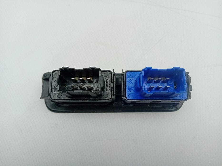Comando / botão / interruptor vidros frente esquerdo CITROËN C-Elysee65122701961987122