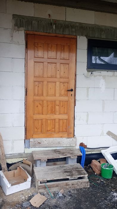 Oddam za darmo drzwi na budowe i wc