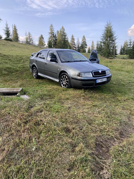 Шкода 1.6 бензин