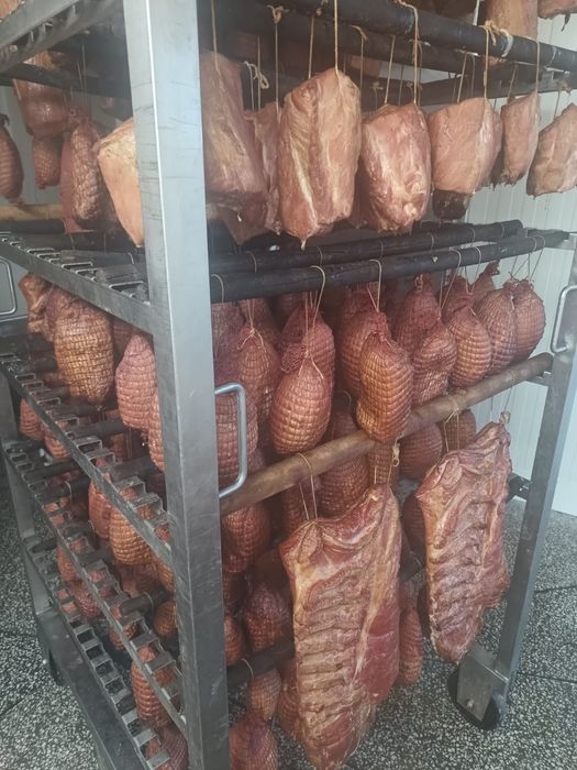 Pieczony prosiak, udziec, swojskie wędliny