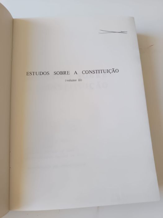 Estudos sobre a constituição