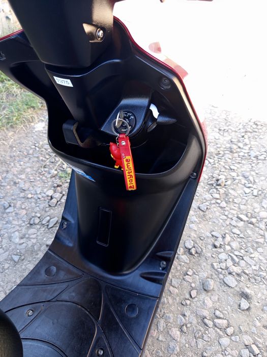 Продаю скутер ямаха в ідеальному стані