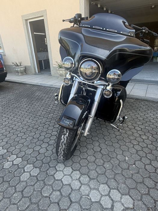 Harley davidson ultra glide