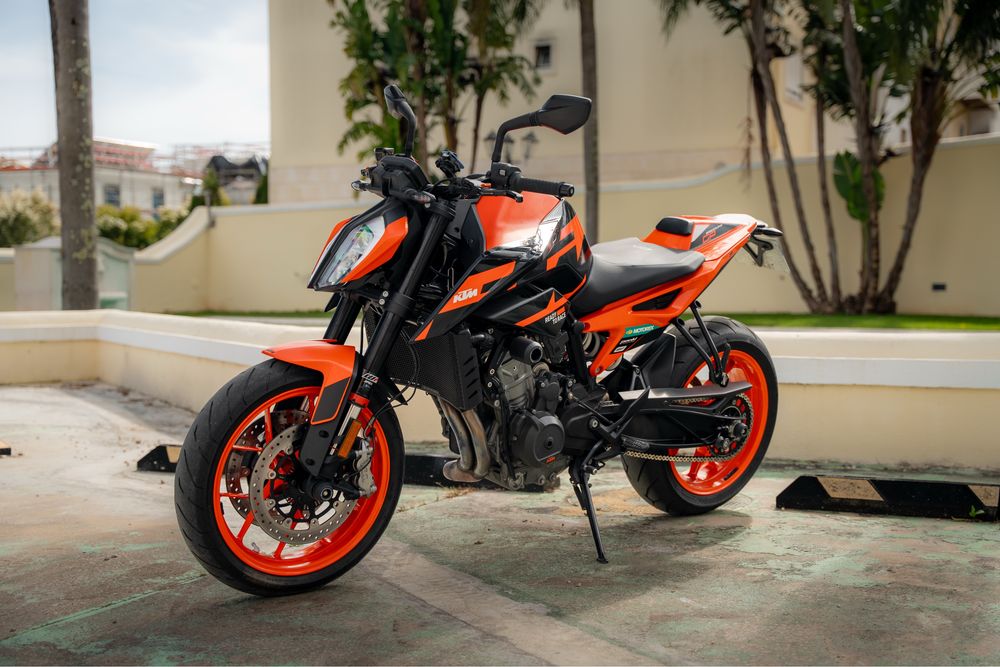 Ktm duke 890 gp