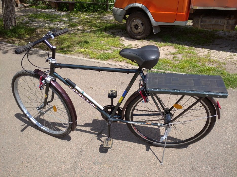 Продам велосипед дорожник 5.000 гривен