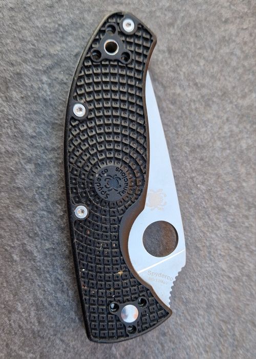 Nóż składany Spyderco Tenacious Lightweight