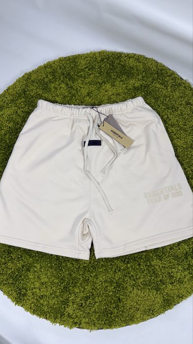 Шорти Essentials