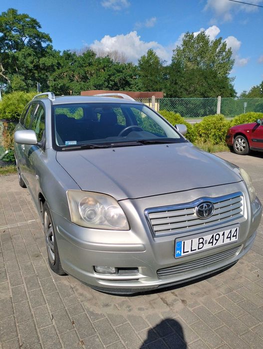 toyota avensis combi 2.0 - rok 2003