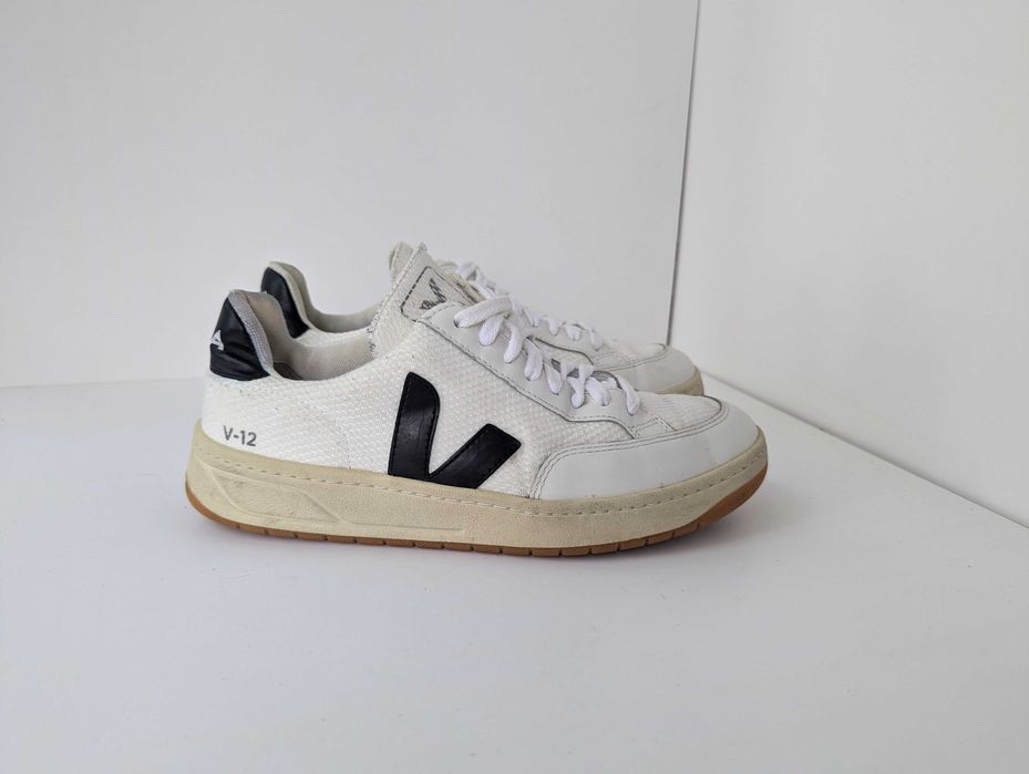 шкіряні кросівки Veja