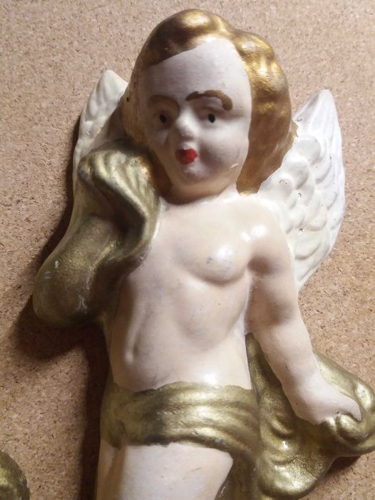 Gipsowe aniołki cherubinki putto