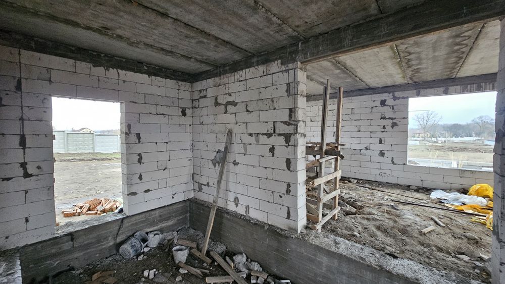 Продам будинок біля парку Перемоги