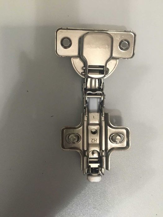 Петля мебельная накладная с доводчиком Hafele D SM 300 110* + лапка