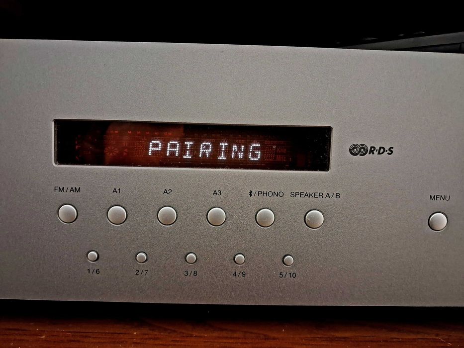 Cambridge Audio AXR85 Amplituner stereo