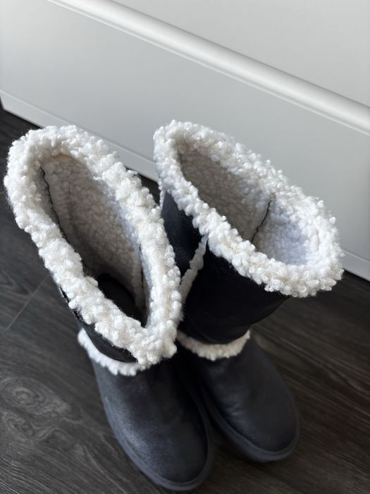 Зимові чоботи Armani Exchange