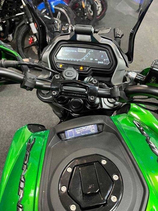 Мотоцикл Bajaj Dominar 400