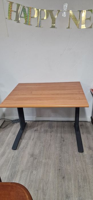 Vendo mesa/secretária como nova