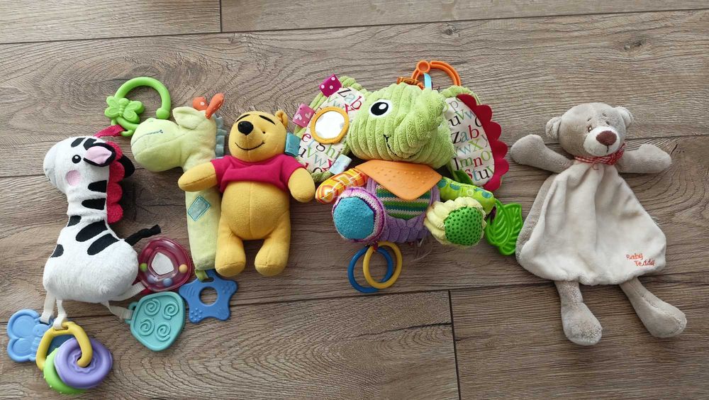 Zestaw zabawek niemowlęcych