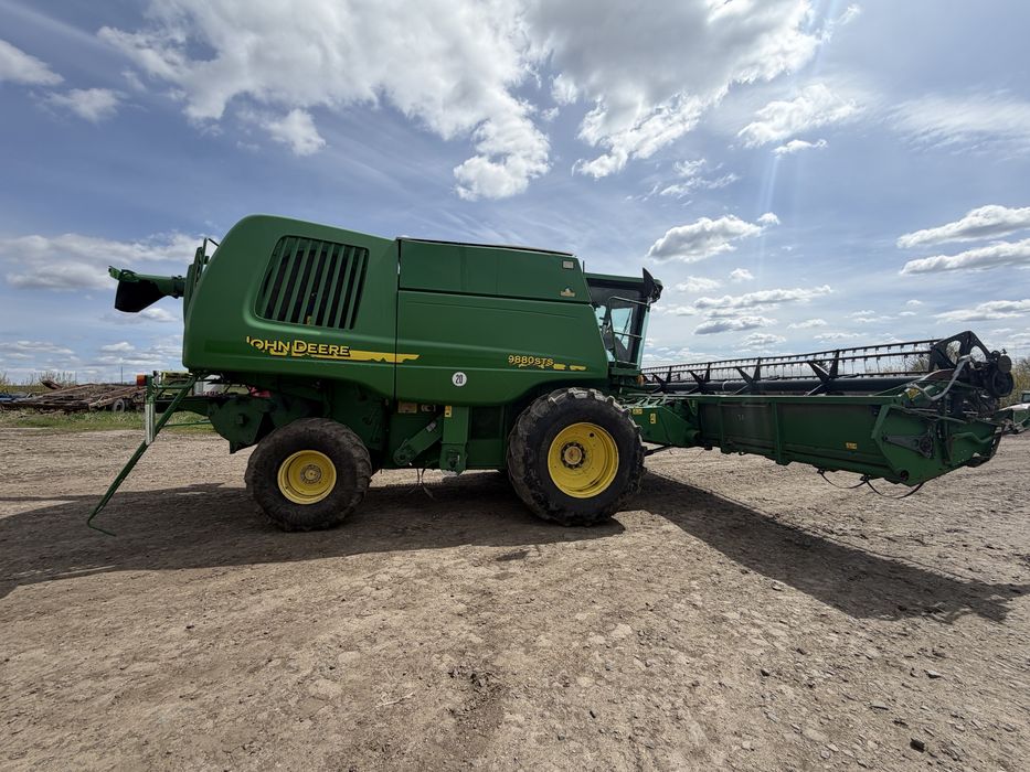 Комбайн  John Deere 9880 жатка +Стіл