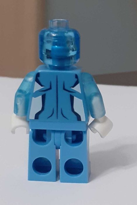 Lego Super Heroes Electro - Medium Blue Outfit - sh0105