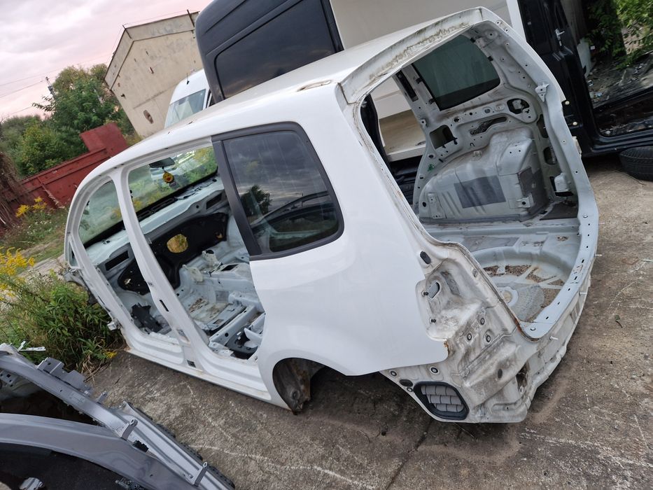 Volkswagen Touran II 2010 - 2015 ćwiartka błotniki dach