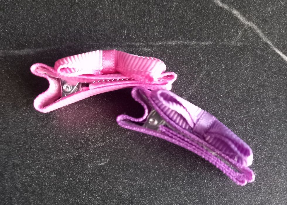 Заколка  бантик 118 шт .