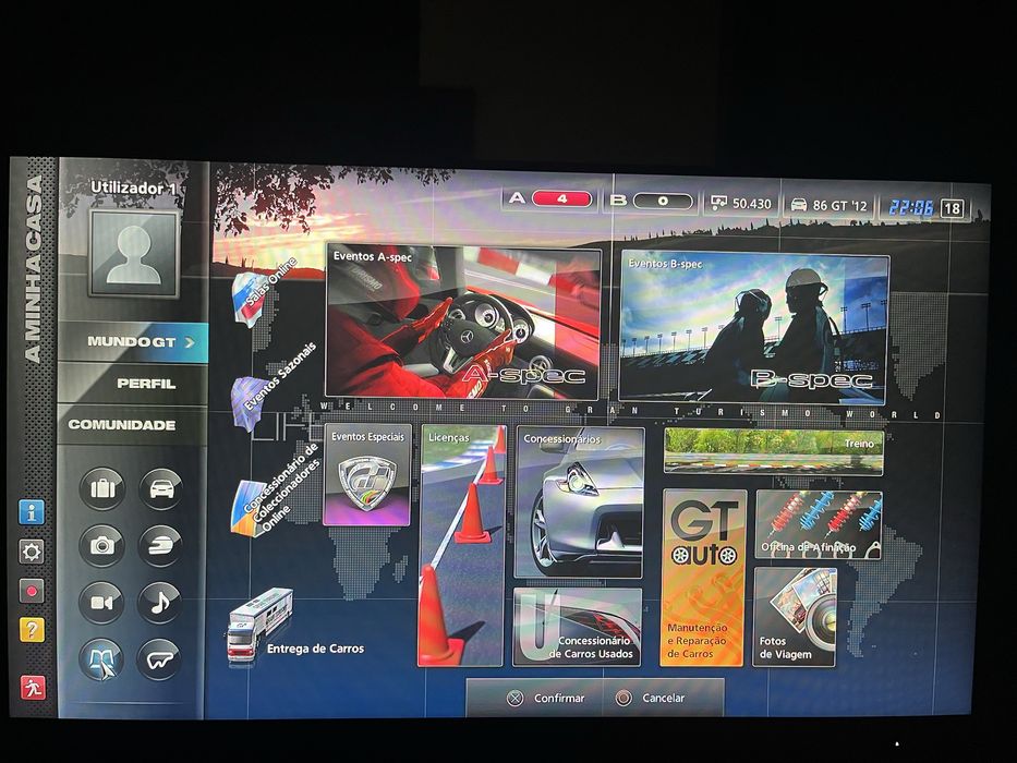 PS3 Slim com 2 jogos