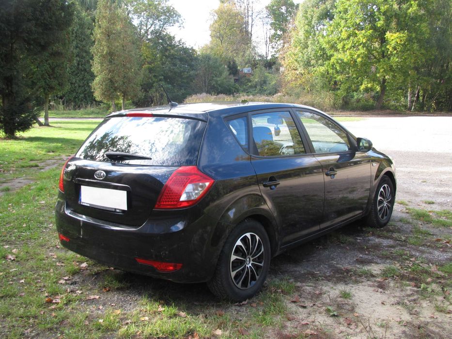 sprzedam dobre i pewne auto.