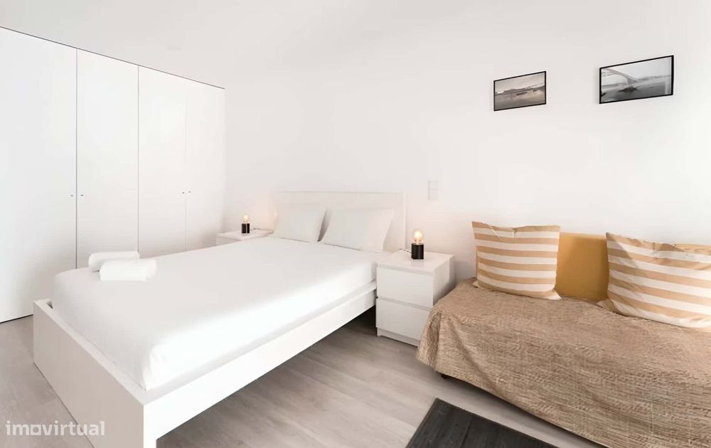 Spacious studio in Porto