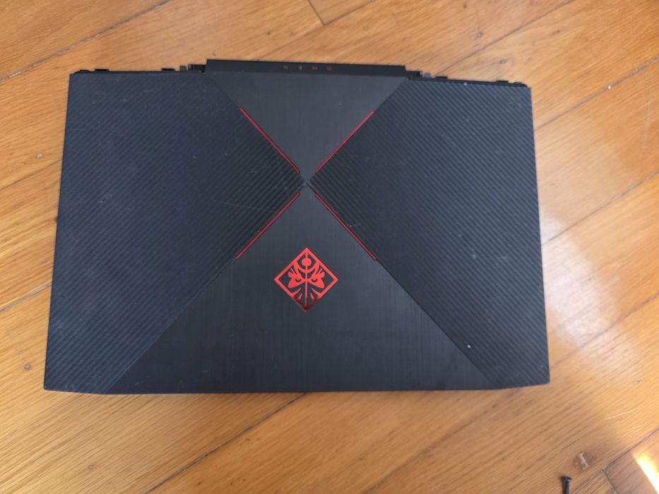 Hp omen 17-an103np só peças
