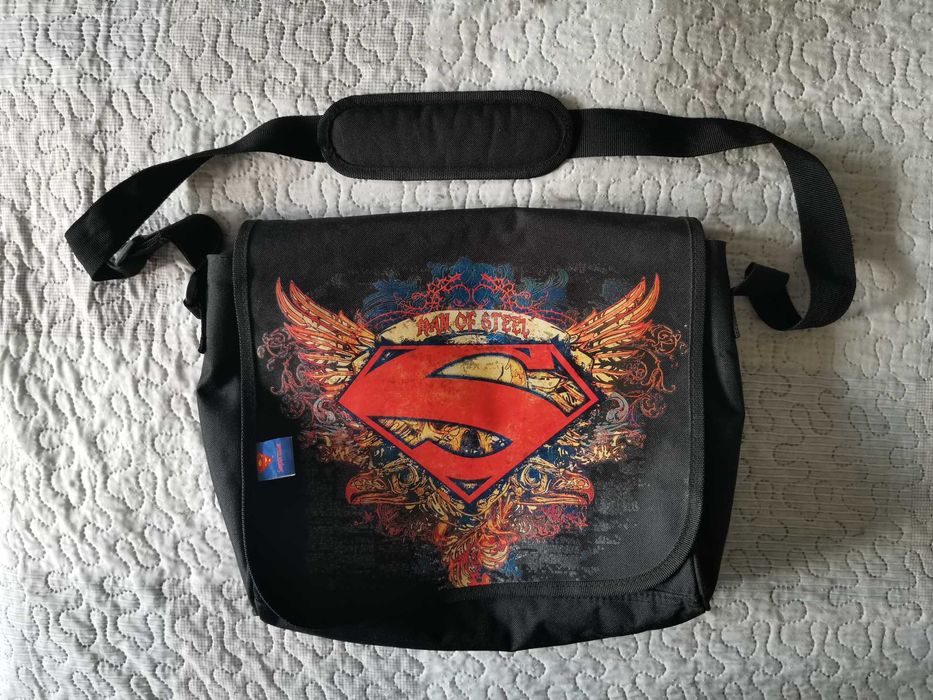 Сумка через плече горизонтальна шкільна "Superman"  Розмір 35*28*12 см