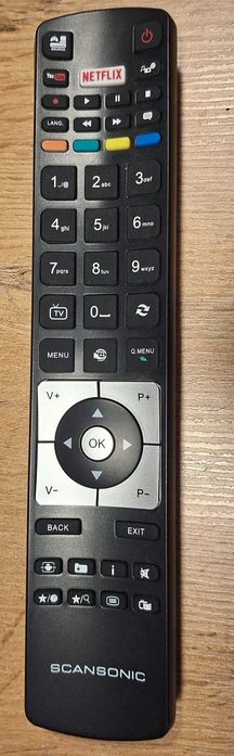 Telewizor  monitor 22 cale Led z wbudowanym  dvd scansonic