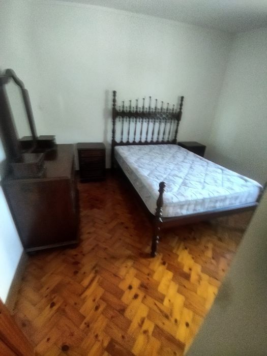 Mobília quarto vintage em madeira maciça