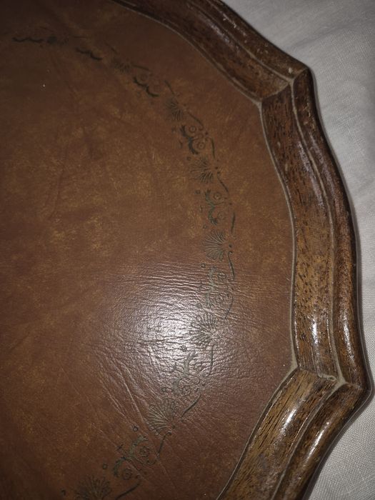 Tampo de Mesa de Apoio Antiga / Tabuleiro Vintage em Madeira e Pele Trabalhada