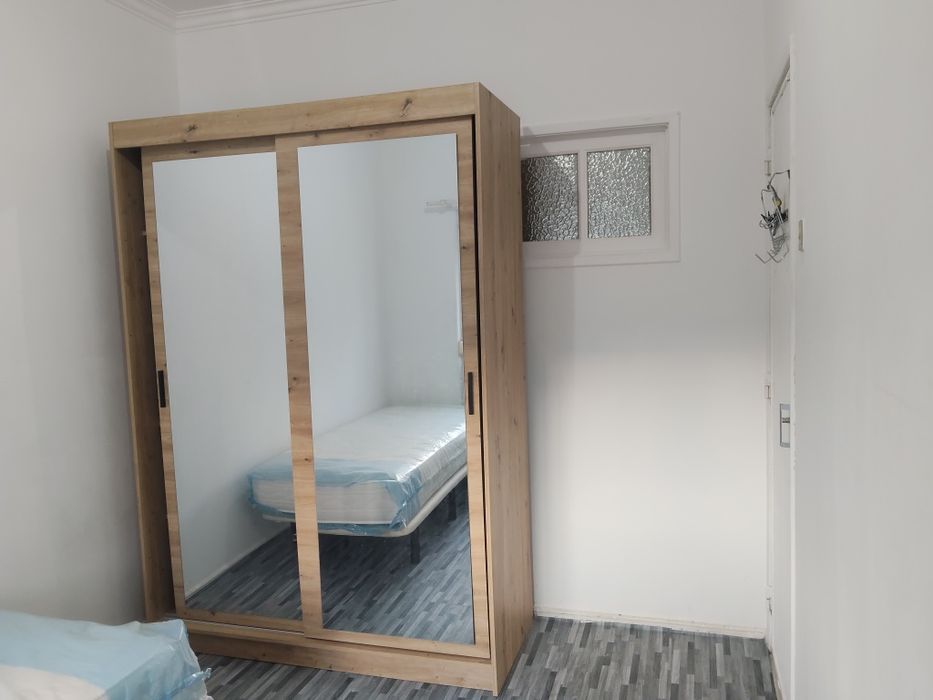 Quarto de Solteiro Disponível em Cova da Piedade