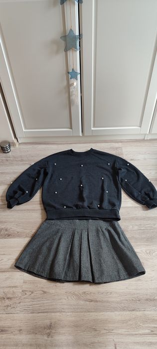 Zestaw szara spódnica i bluza