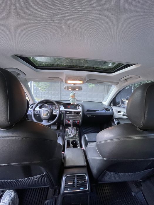 продам a4b8 2010 года
