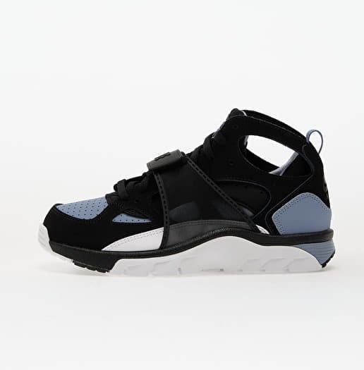 Кросівки Nike.  .