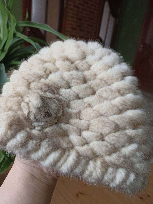 Шапка норкова в гарному стані