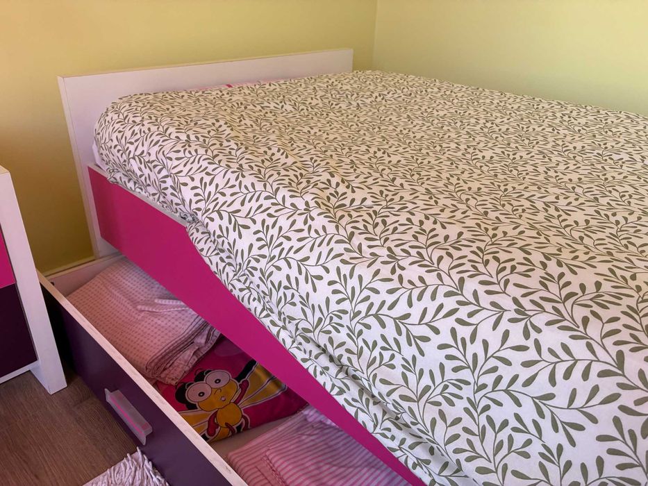 Cama criança/jovem c/ gaveta + colchão e mesa de cabeceira