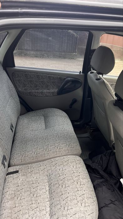 Машина лада калина