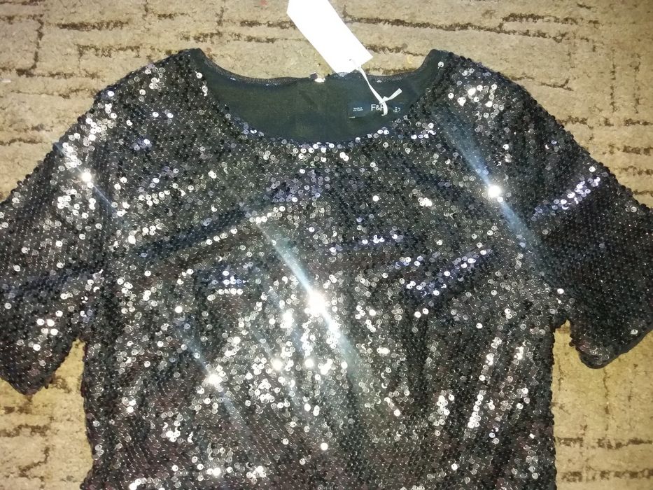 Вечернее платье        .