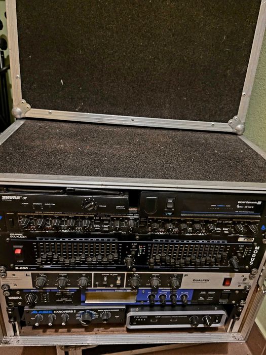 Rack nagłośnieniowy - komplet