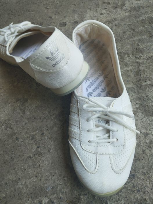 Продам, Adidas у хорошому стані