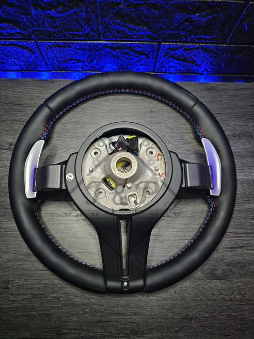 Volante Bmw M - Série 1 3 4 5 6 e 7 F10 F11 GT F07 F06 F12 F13 F01 F02