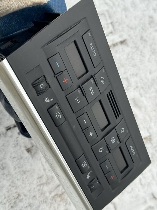 Блок клімату Audi a4 b7 підігрів ауді а4 б7 блок управління клімат