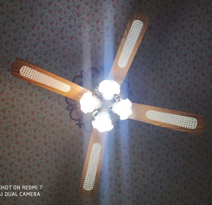 Продам Потолочный Вентилятор Люстра ,в гарному ,в рабочем стани.